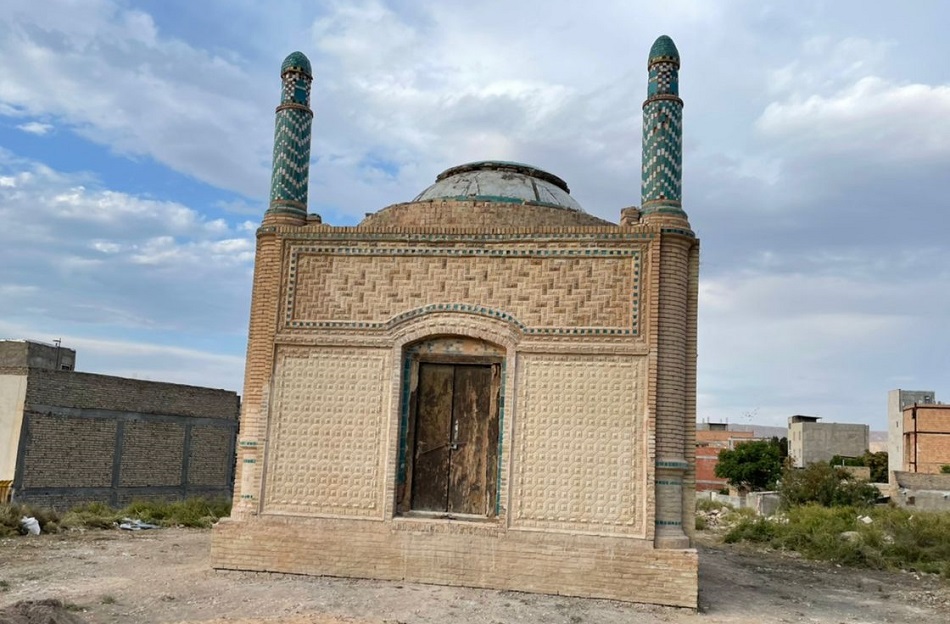 فاز چهارم مرمت بنای تاریخی مقبره شهدای بجنورد